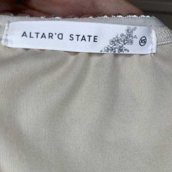 Altar'd State | Floral Lace Trim Midi Skirt - Picture 3 of 3